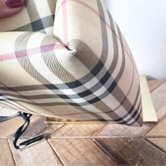 Burberry Nova Check Plaid PVC Bag - Picture 10 of 15
